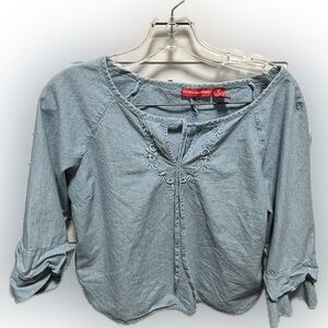 VTG Gloria Vanderbilt Light Blue Embroidered Blouse
